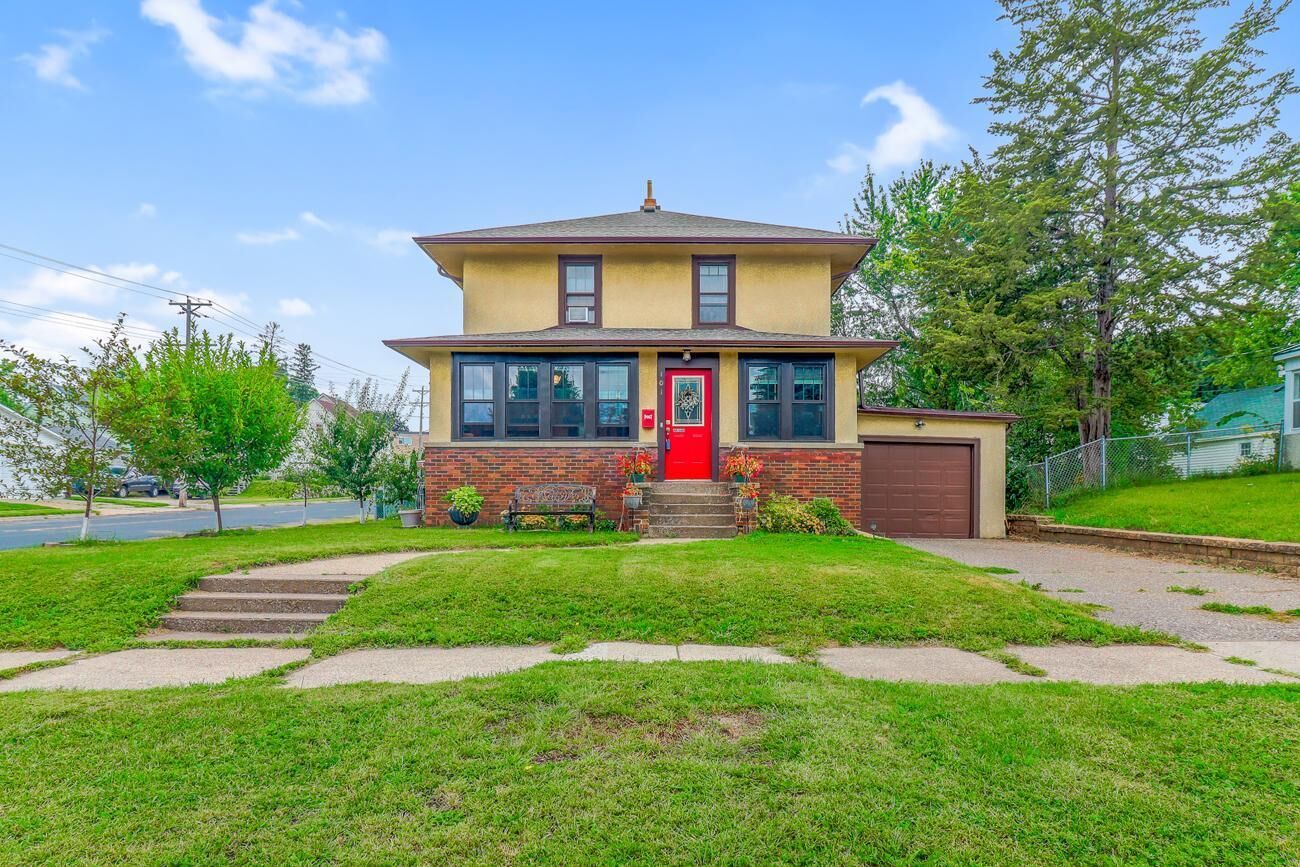 Property Photo:  101 11th Avenue N  MN 55075 