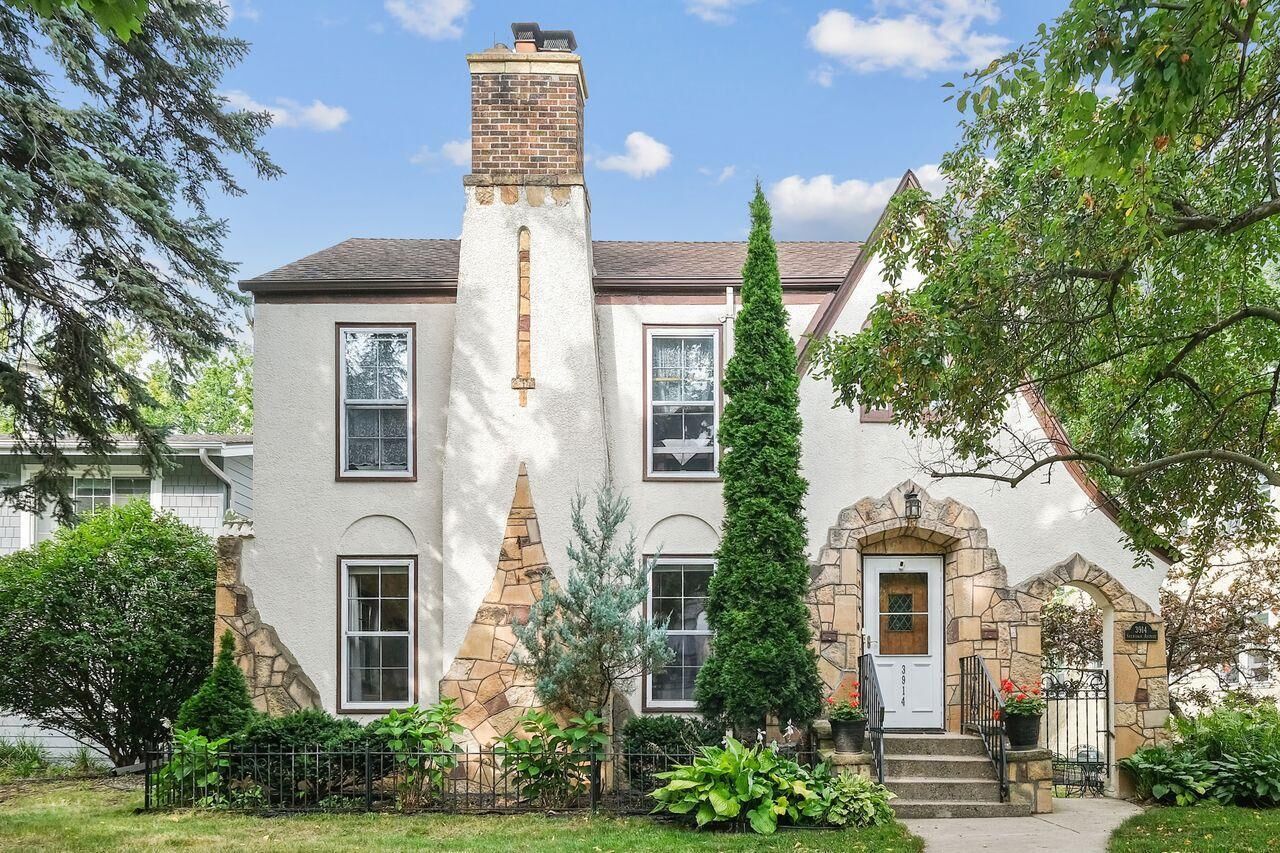 Property Photo: 3914 Sheridan Avenue S 1 MN 55410