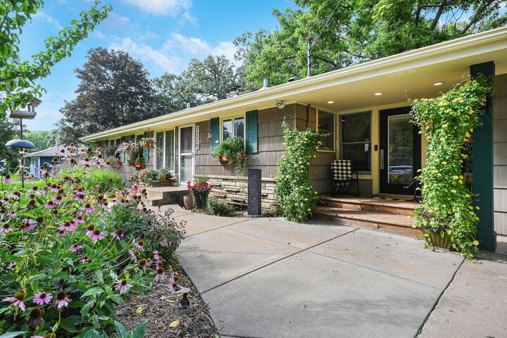 Property Photo: 3220 Harmony Circle MN 55337