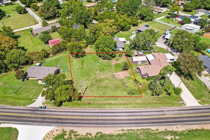 Property Photo: 309 W Sherman Drive TX 76227