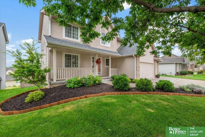 Property Photo:  11903 S 49 Street  NE 68133 
