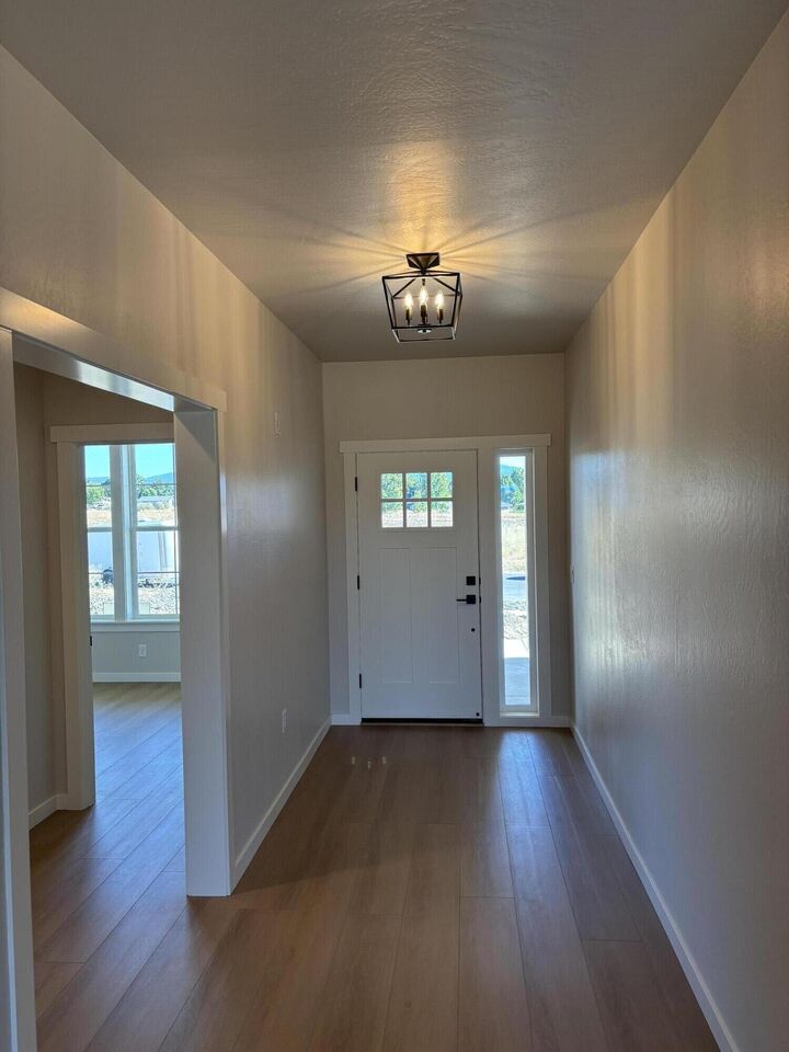 Property Photo:  3747 Ford Drive  OR 97504 