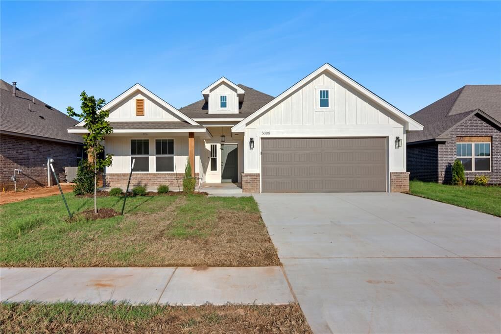 Property Photo: 5008 Misty Wood Lane OK 73064