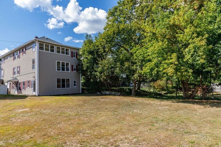 Property Photo:  33 Ash Street  MA 01440 