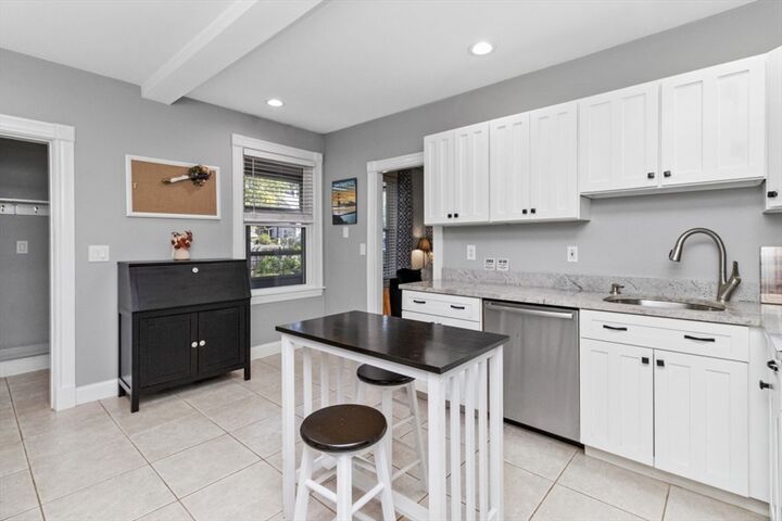 Property Photo:  20-22 Cedar St 3  MA 02062 