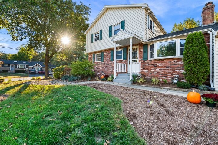 Property Photo:  20 Oakland Ave  MA 01876 