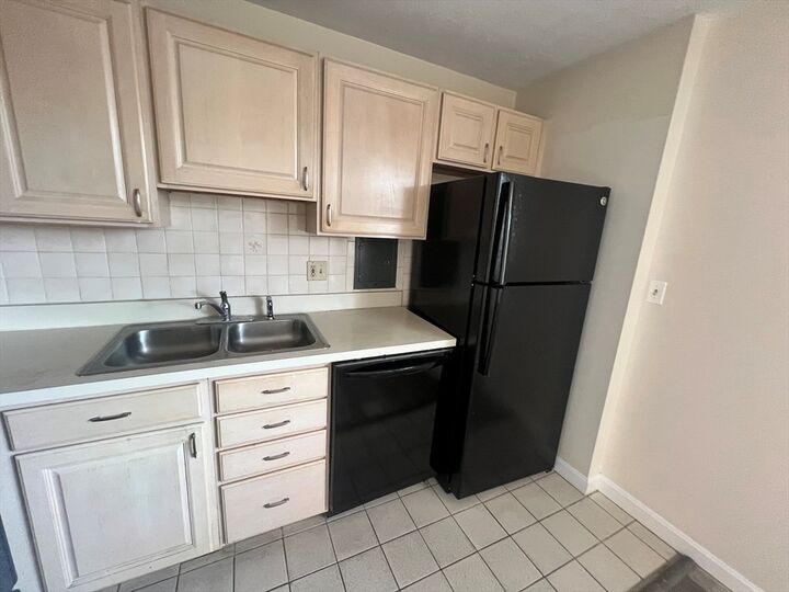 Property Photo:  125 Trapelo Road 21  MA 02478 