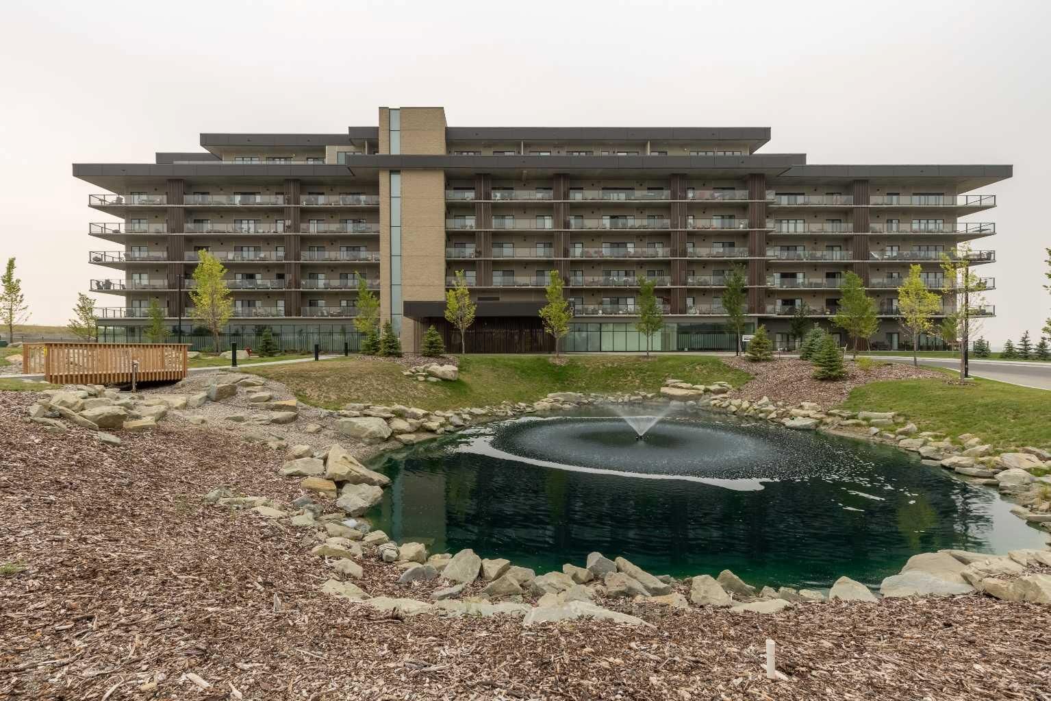 Property Photo: 102 Scenic Drive N 533 AB T1H 1P7