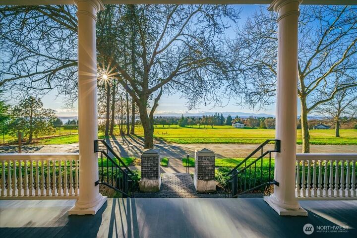 Property Photo: 4200 Washington Avenue W WA 98199