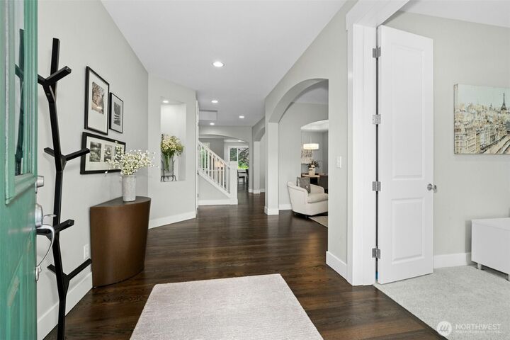 Property Photo:  27006 SE 13th Street  WA 98075 