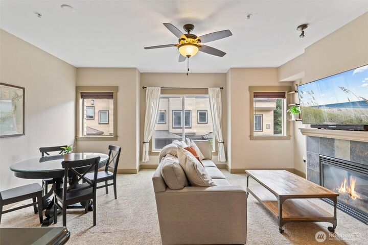 Property Photo:  2115  201st Place SE L2  WA 98012 