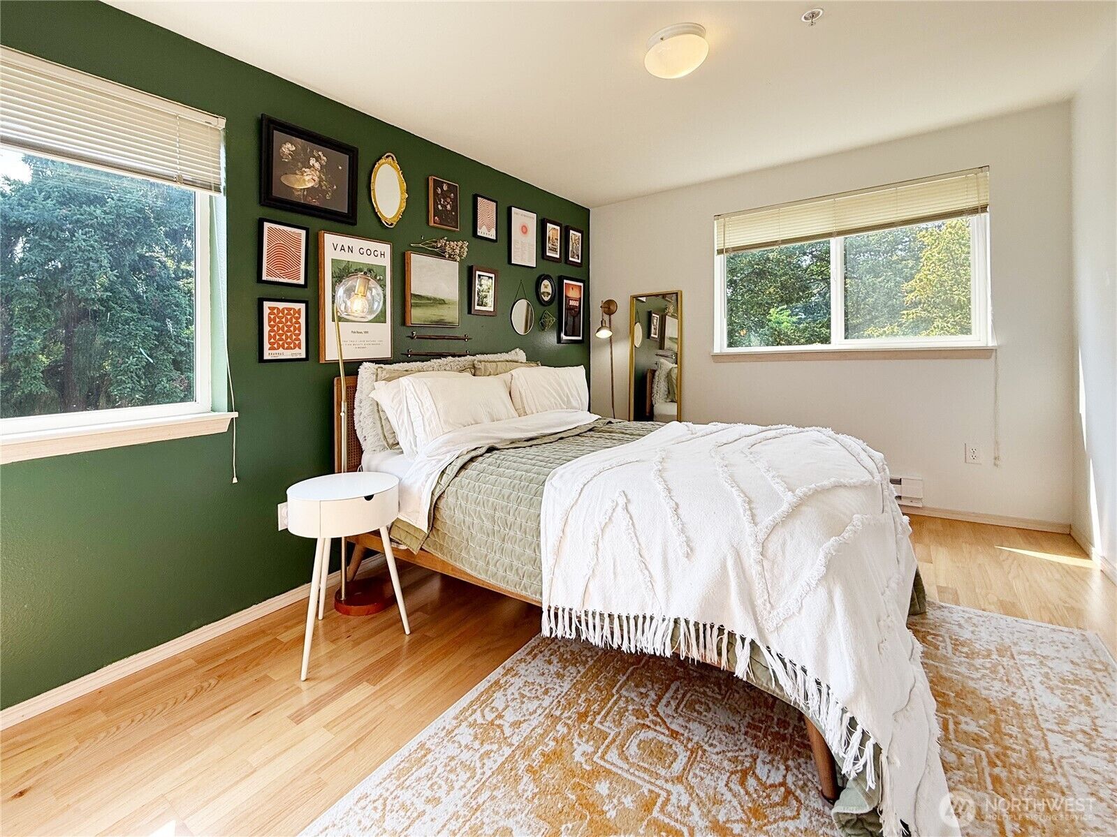Property Photo:  12050  15th Avenue NE 301  WA 98125