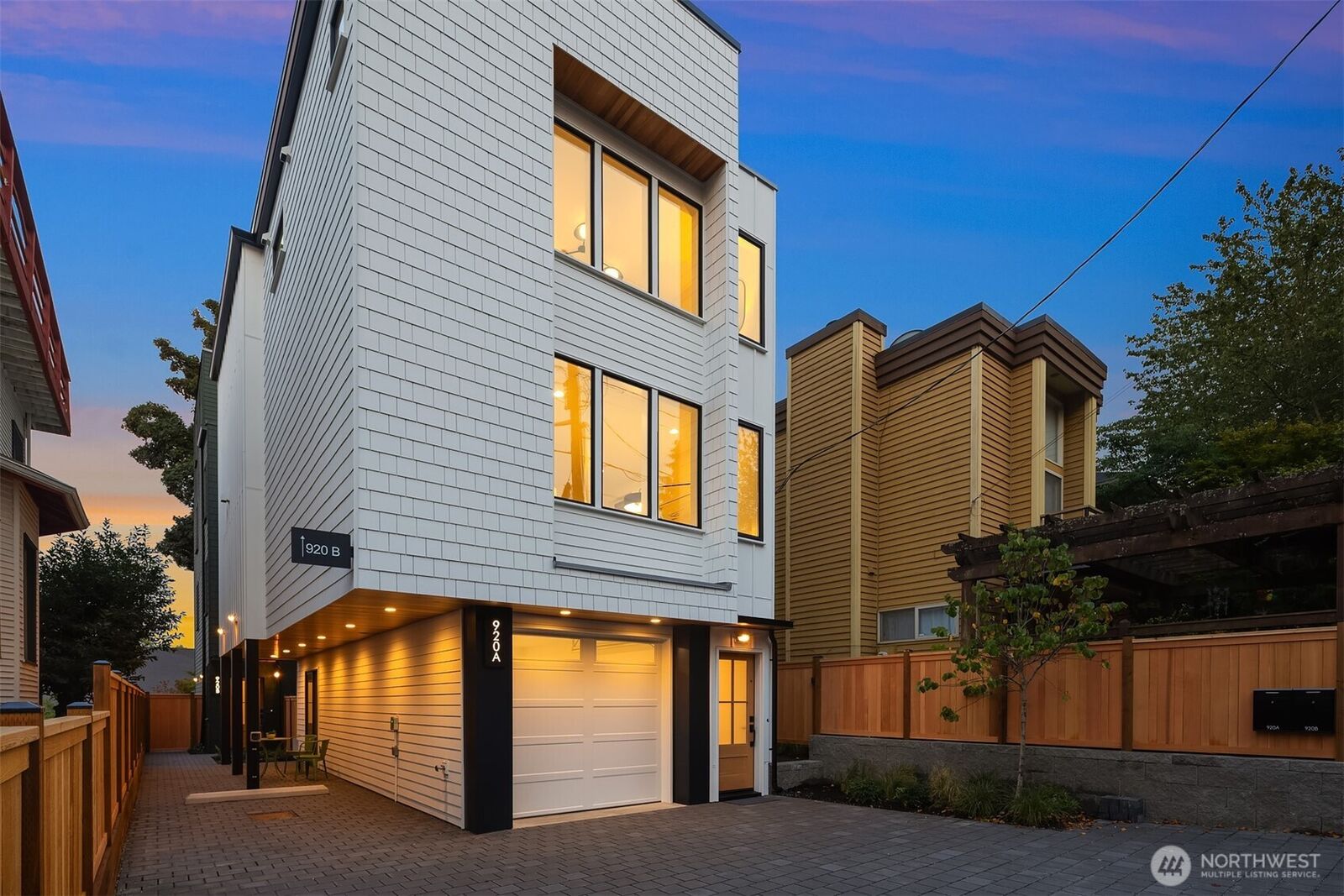 Property Photo:  920  34th Avenue A  WA 98112 