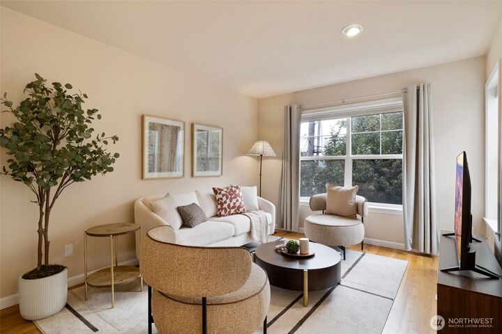 1512 NW 57th St B  Seattle WA 98107 photo