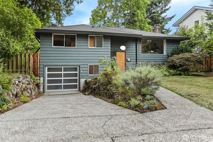 Property Photo: 4315 NE 58th Street WA 98105