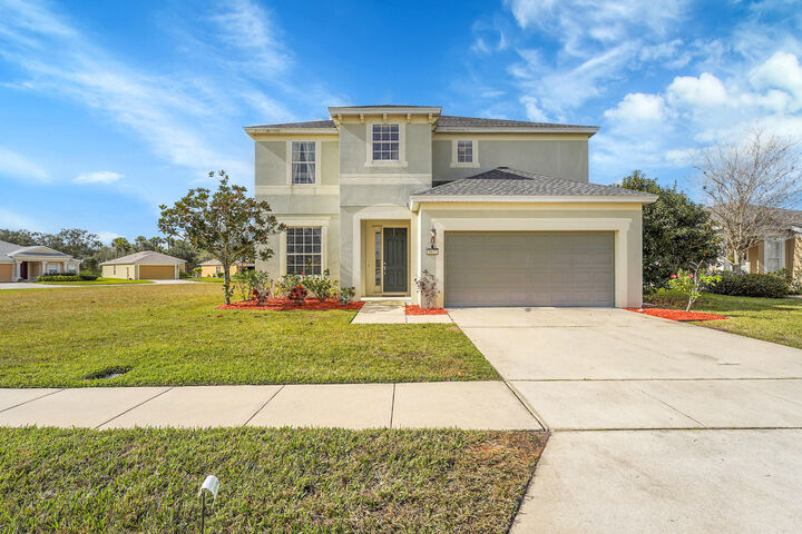 Property Photo: 1657 Dittmer Circle SE FL 32909
