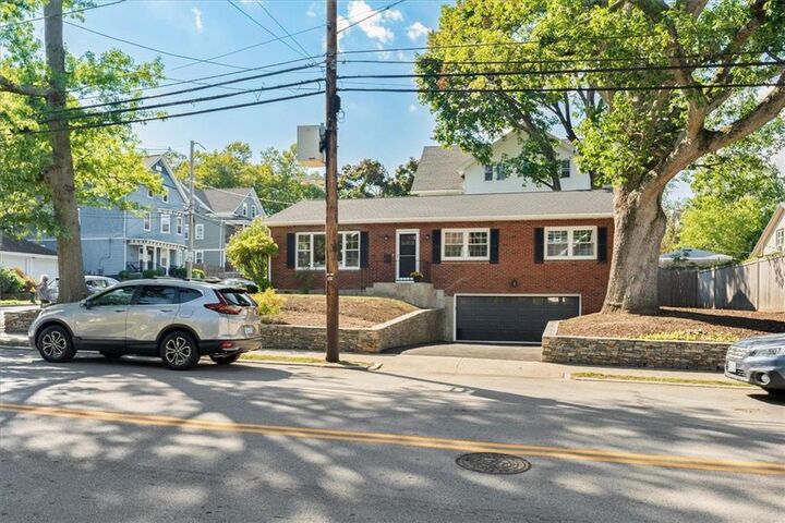Property Photo:  282 Morris Avenue  RI 02906 