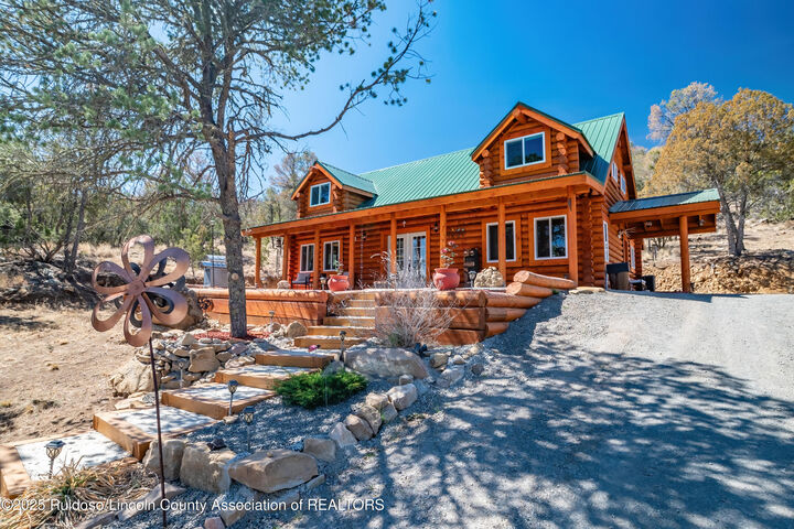 Property Photo:  408 Santiago Crl.  NM 88312 