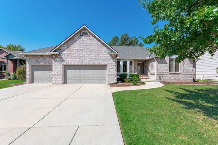 11841 W Alderny Ct  Wichita KS 67212 photo