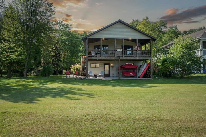 Property Photo: W954 Spring Grove Road WI 54971