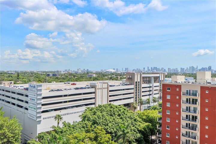 Property Photo: 3500 Coral Way 1402 FL 33145