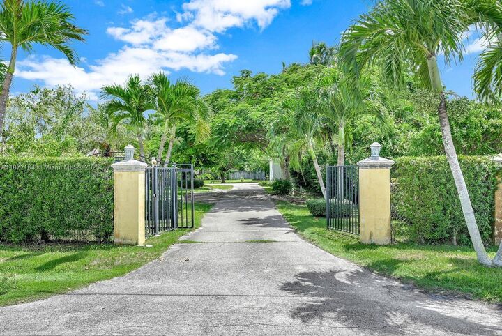 Property Photo: 9340 SW 174th St FL 33157