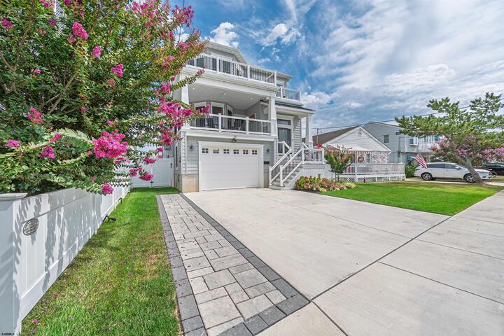 Property Photo: 111 Hamilton Pl NJ 08203-0000