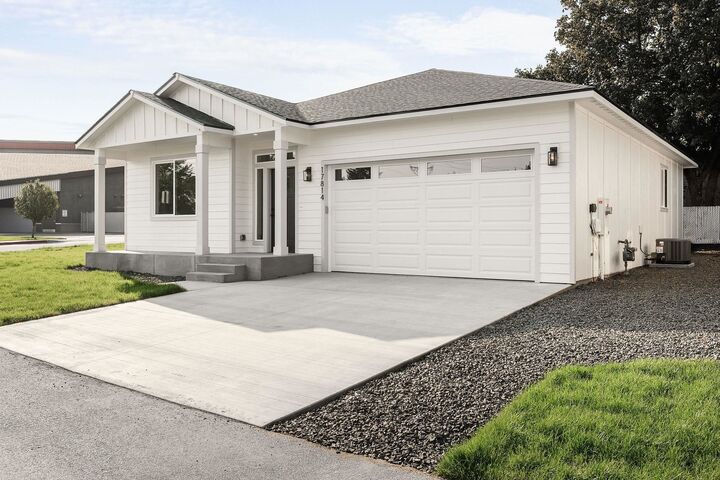 17814 E 3rd Ln  Greenacres WA 99016 photo