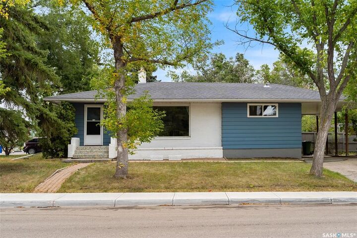 3347 Queen Street  Regina SK S4S 1B2 photo