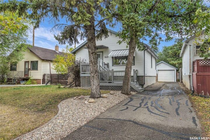 Property Photo: 2431 Elliott Street SK S4N 3H4