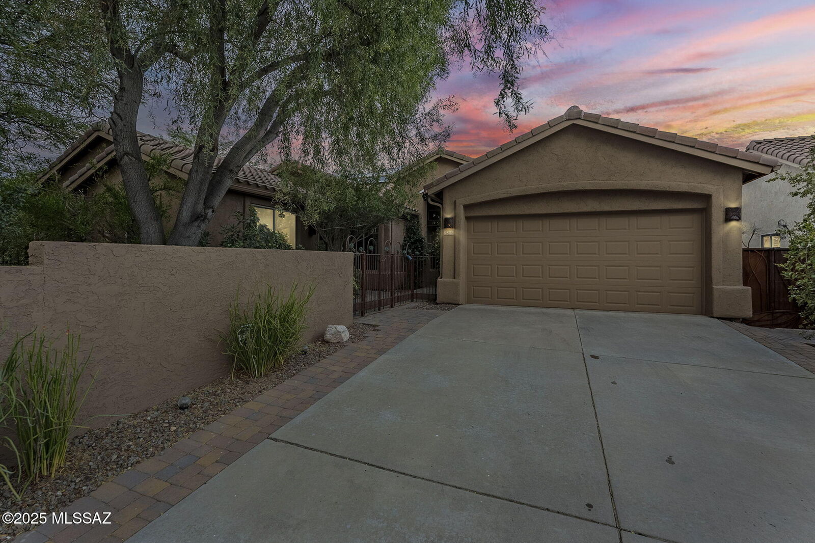 Property Photo:  9808 E Rock Ridge Court  AZ 85749 