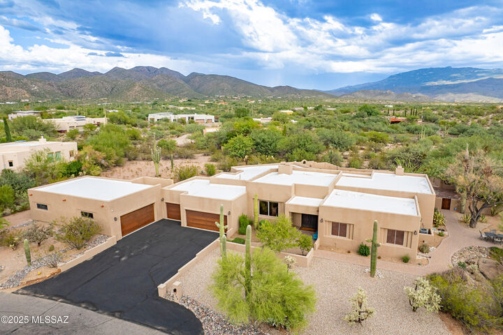 Property Photo: 3146 N Fennimore Avenue AZ 85749