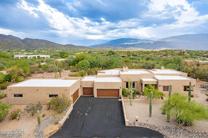 Property Photo:  3146 N Fennimore Avenue  AZ 85749 