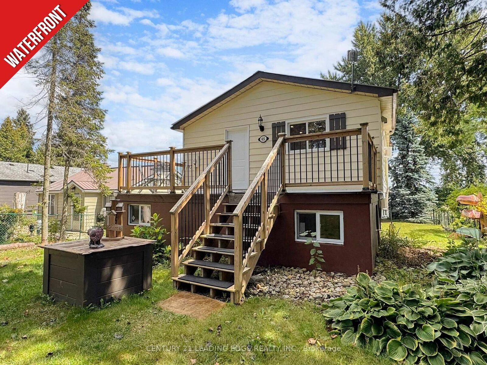 Photo de la propriété: 65 Druan Drive ON L9L 1B6