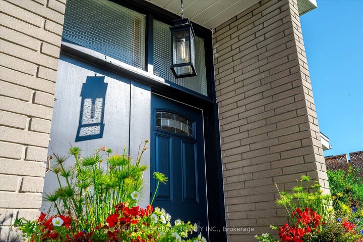 Property Photo: 268 Bellevue Street ON K9H 5E5