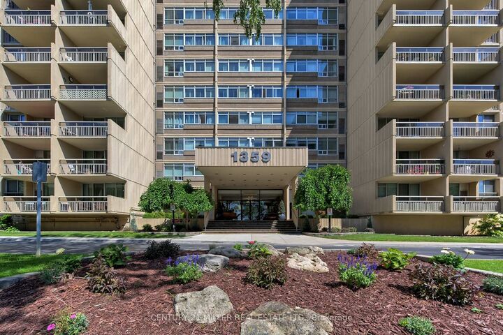 Property Photo: 1359 White Oaks Boulevard 804 ON L6H 2R8