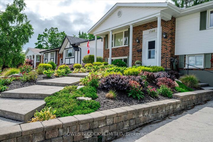 Property Photo: 1540 Cherryhill Road ON K9K 1A8