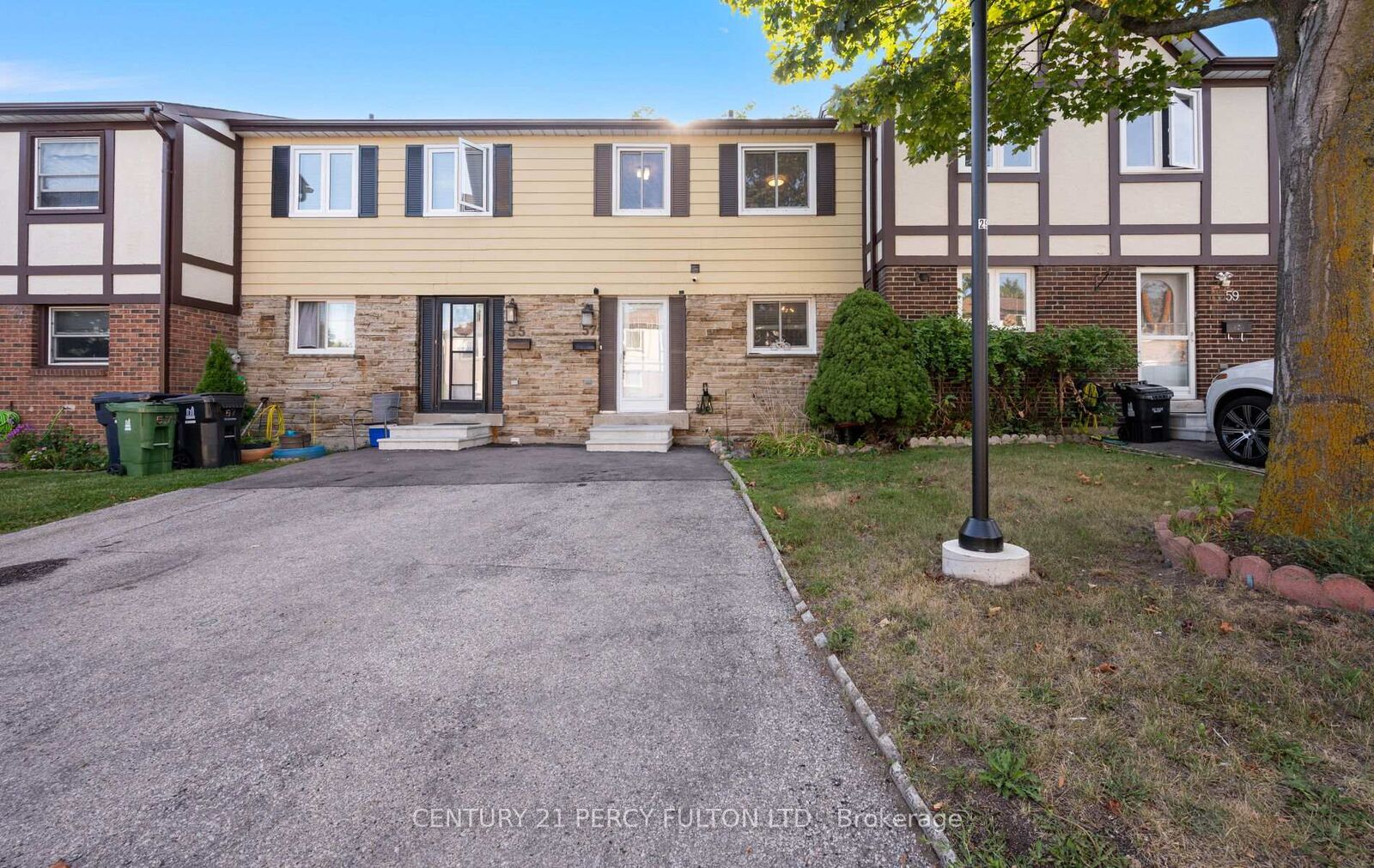 Photo de la propriété: 57 Golden Appleway N/A 111 ON M3A 3P2