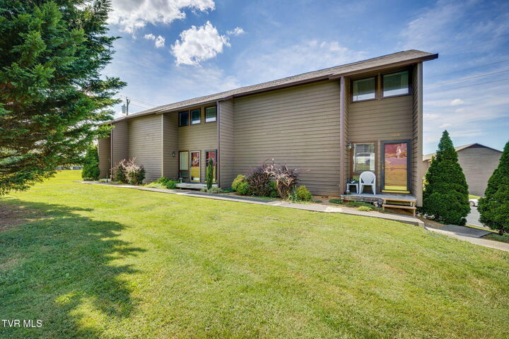 Property Photo:  2518 East Lakeview Drive 5  TN 37601 