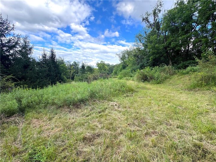 182 Palm Court  Penn Twp PA 15644 photo