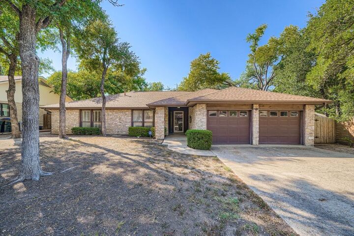 Property Photo: 11902 Millwright Parkway TX 78750