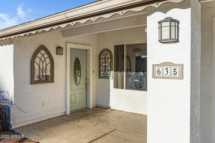 Property Photo:  635 S Edgewater Drive  AZ 85208 