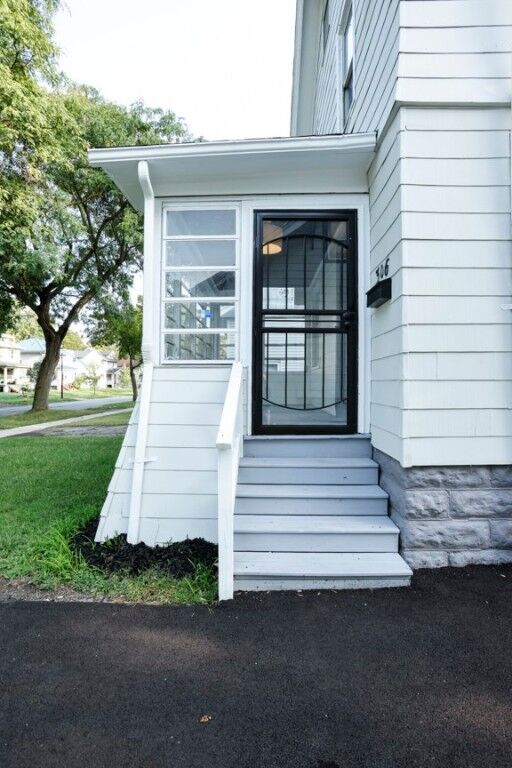 Property Photo:  306 Curlew Street  NY 14613 