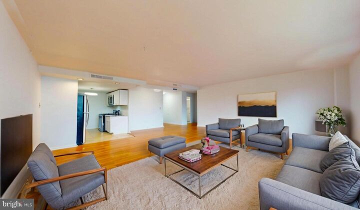 Property Photo: 4600 Duke Street 512 VA 22304