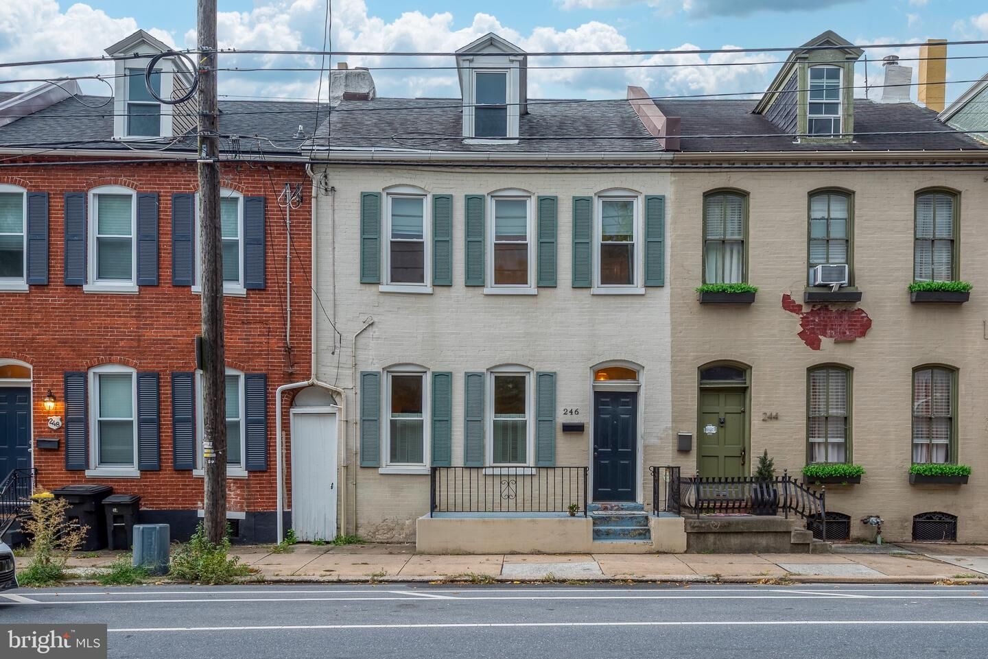 Property Photo:  246 E Walnut Street  PA 17602 