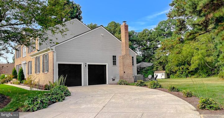 Property Photo: 21745 Pinehurst Court MD 20650