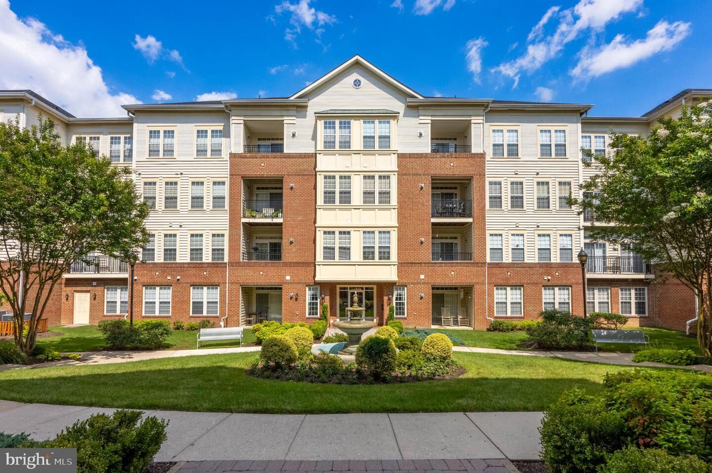 Property Photo:  2550 Kensington Gdns 107  MD 21043 