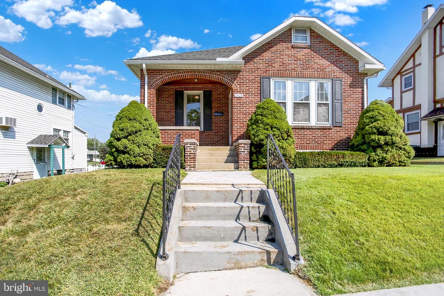 Property Photo:  2429 S 3rd Street  PA 17113 