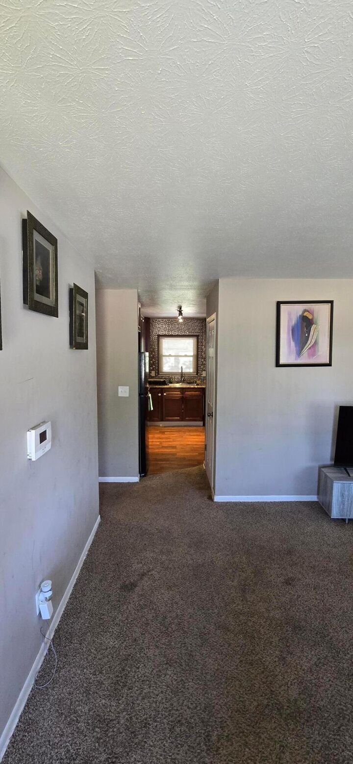 Property Photo: 4904 Almont Drive OH 43229