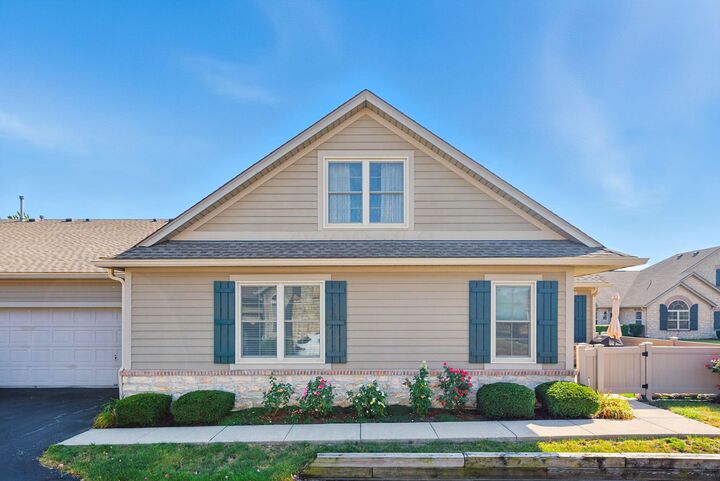 Property Photo: 4121 Waterside Place OH 43123